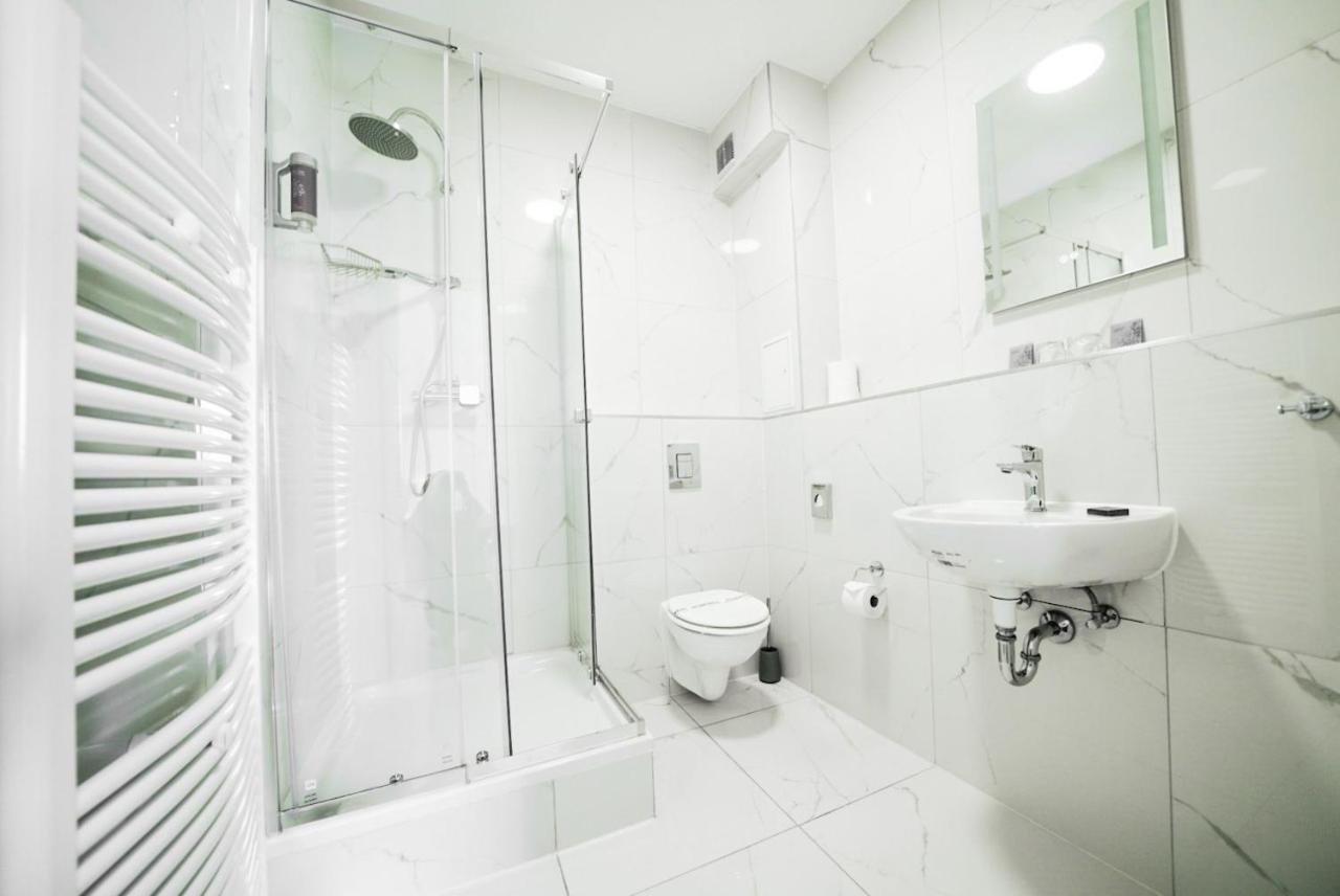 Hotel Zur Alten Stadtkellerei لبسيا المظهر الخارجي الصورة A modern bathroom