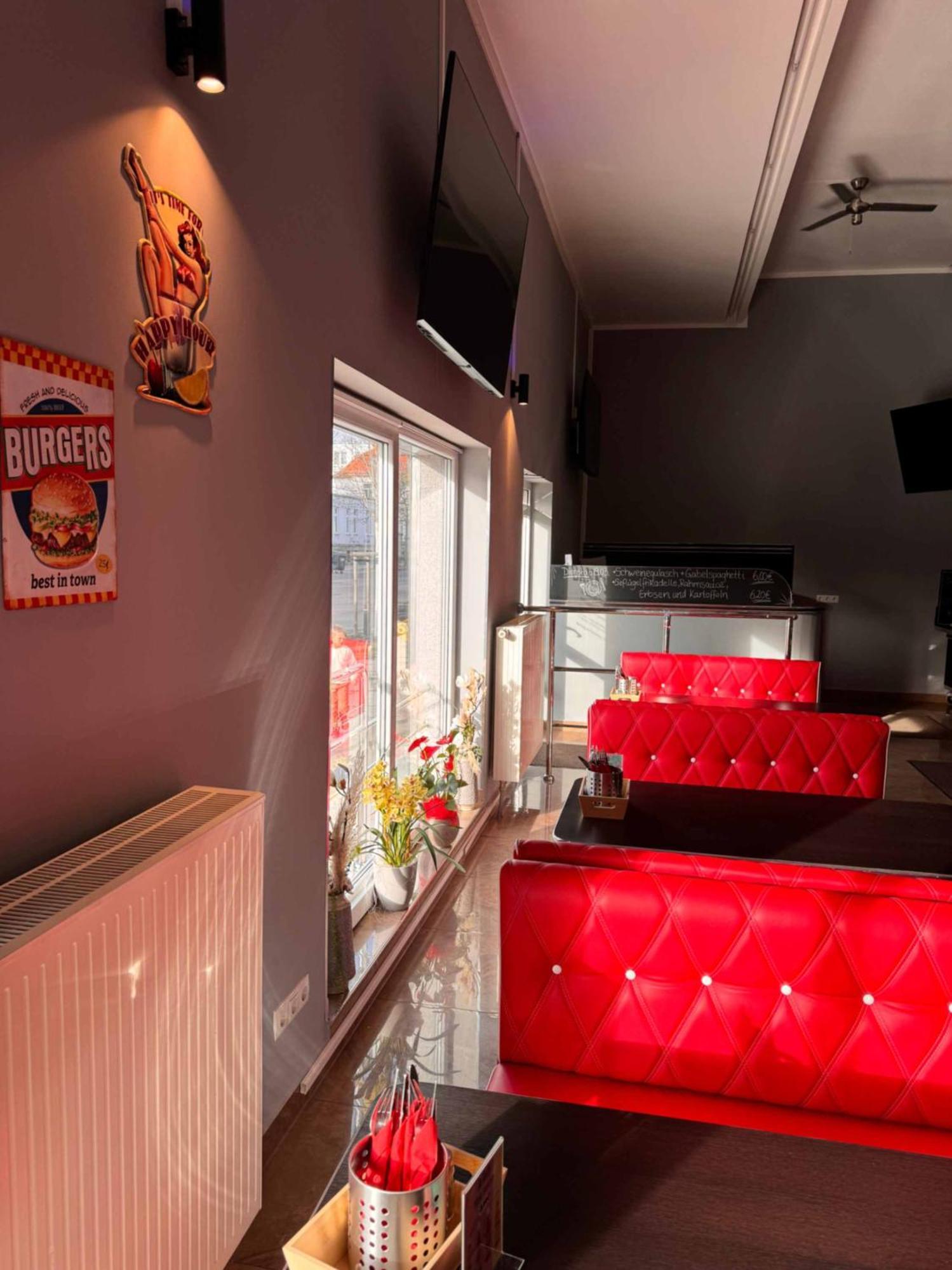 Hotel Zur Alten Stadtkellerei لبسيا المظهر الخارجي الصورة Interior of a typical American diner