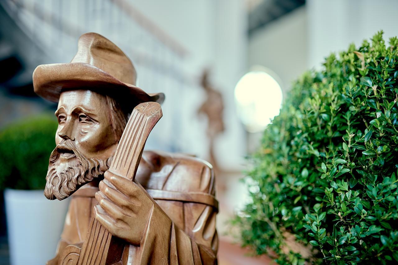 Hotel Zur Alten Stadtkellerei لبسيا المظهر الخارجي الصورة Statue of Saint Isidorus the Farmer